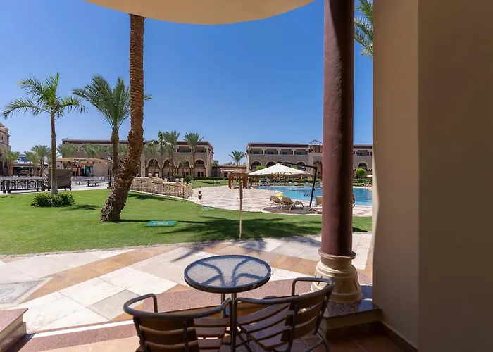 Sunrise Mamlouk Palace 5*