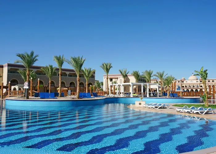 Sunrise Mamlouk Palace Resort