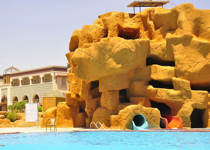 Sunrise Mamlouk Palace 5*
