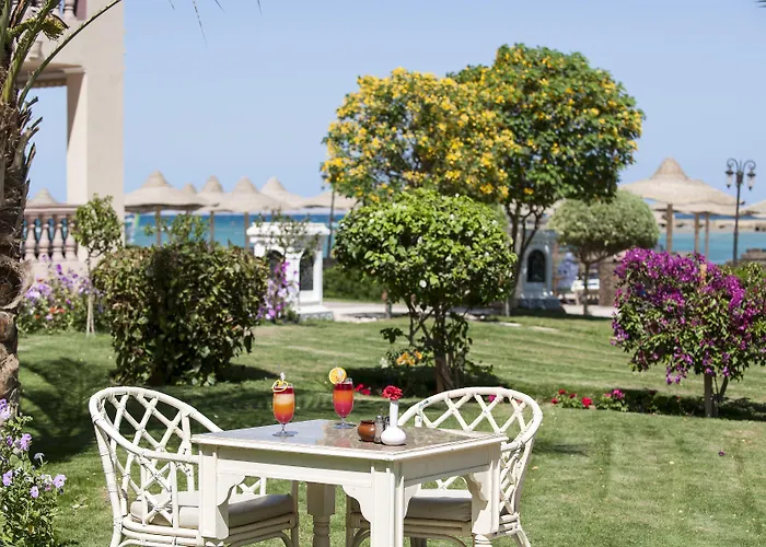 Sunrise Mamlouk Palace Resort 5*