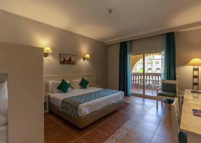 Sunrise Mamlouk Palace