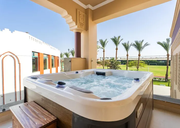 Sunrise Mamlouk Palace 5*