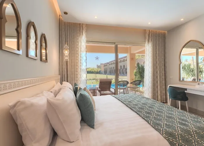 Sunrise Mamlouk Palace Resort 5*
